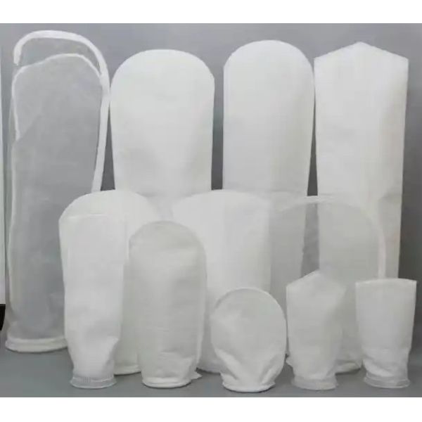 PP Non Woven Fabric Industrial Filter Bags 0.1μM-800μM Sealing Design