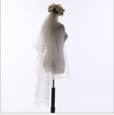 Factory direct wholesale bridal veil short double light yarn soft fingertip wedding veil with hair comb  