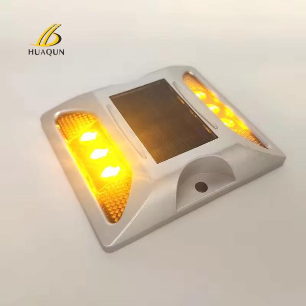 LED Solar Flashing Road Studs Waterproof For Traffic Sign Usage And Safety
