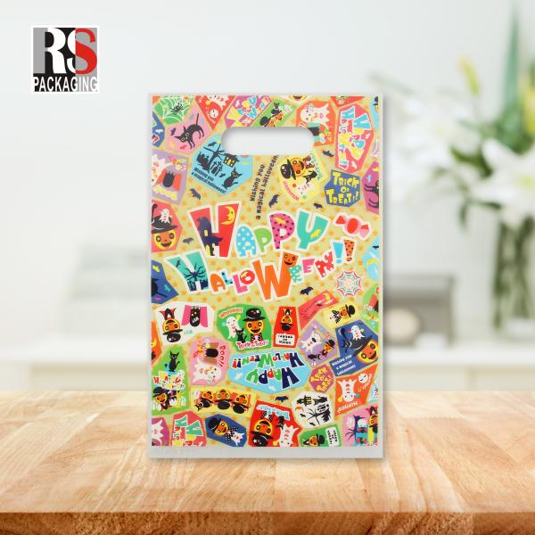 Sacs de magasinage pliables étanches à l'eau Sacs en plastique poly recyclables Impression de logos personnalisés