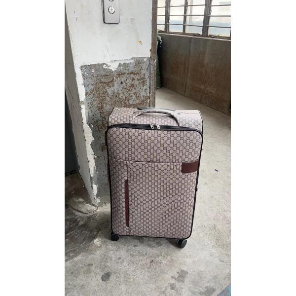 Многофункциональный рюкзак из полиэтиленового полиэтиленового полиэтиленового полиэтиленового полиэтилена