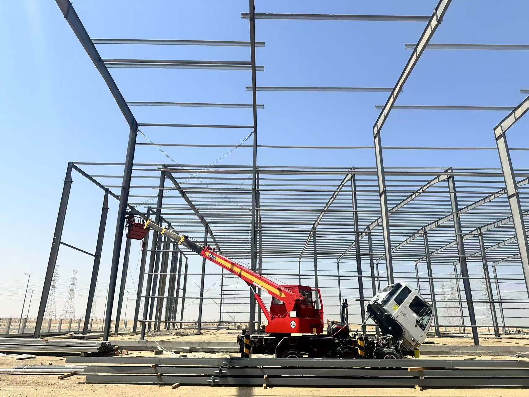 Light Weight Prefabricated Steel Structure Building with Galvanized or Painted Finish for Quick Erection