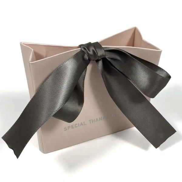 Wholesale Custom Printed Logo Luxury Gift Paper Bag Retail Boutique Shopping Paper Bags With Your Own Logo