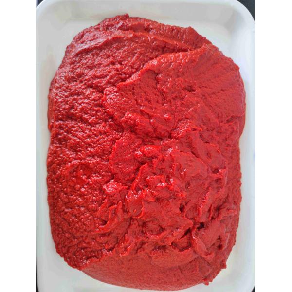 Extracto de tomate enlatado delicioso y conveniente para cocinas ocupadas