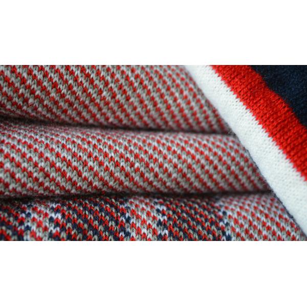 Le volume élevé a teint le fil à tricoter acrylique 28NM/2 32NM/2 pour le chandail/écharpe