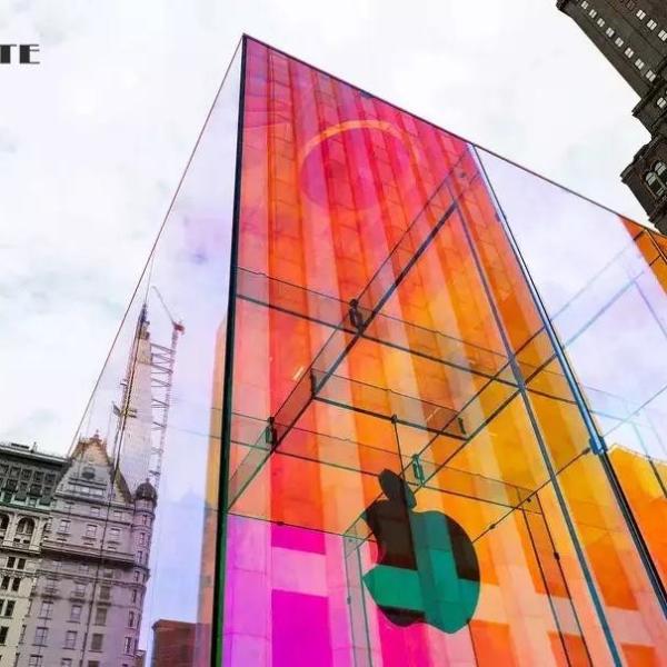 Дихроическое стекло с гладкой поверхностью толщиной 2-12 мм