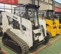 1200kg Trace Skid Steer TS100 avec moteur Cummins et pièces jointes À vendre