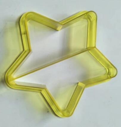 New Arrival Food grade Fluted edge plastic sandwich cutters with different shapes