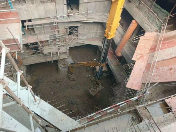 Construction Machinery Telesopic Long Reach Boom For Excavator 15-50 Ton