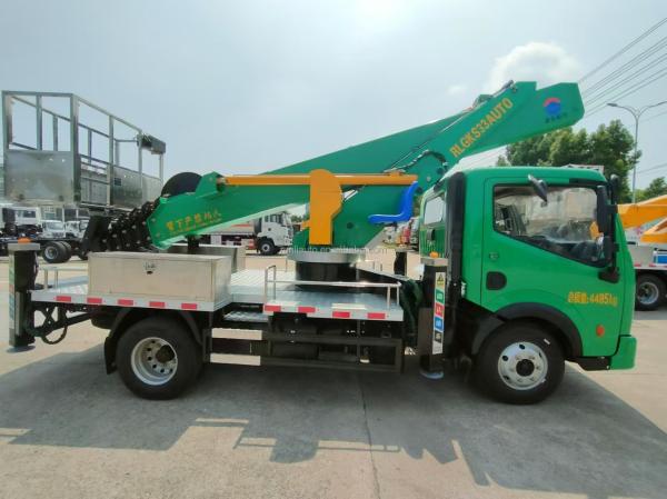 Chine usine DFAC DongFeng Duolika Plateforme de travail aérienne montée à la tête Télécopie Bouteille à grande altitude Camion d'exploitation