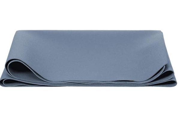 best yoga mat for traction, best yoga mat for travelling, best yoga mat for cross training