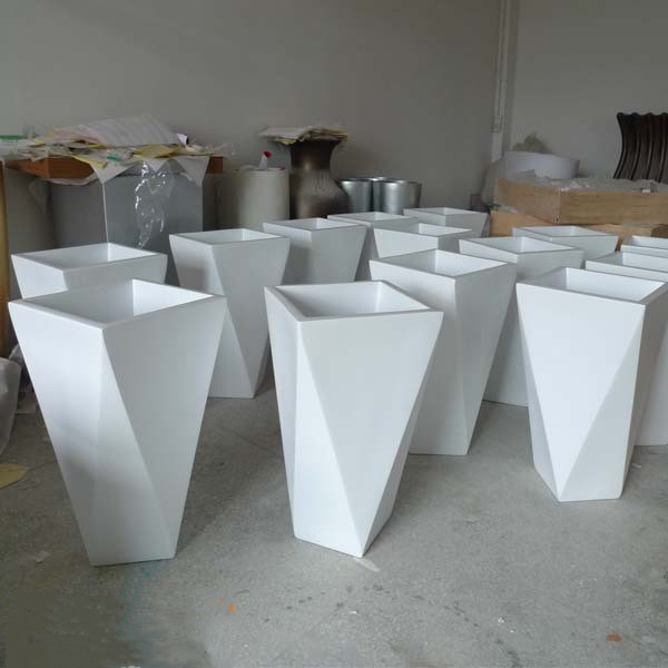 Potes redondos de plantación de fibra de vidrio hechos a mano para la decoración del jardín al aire libre