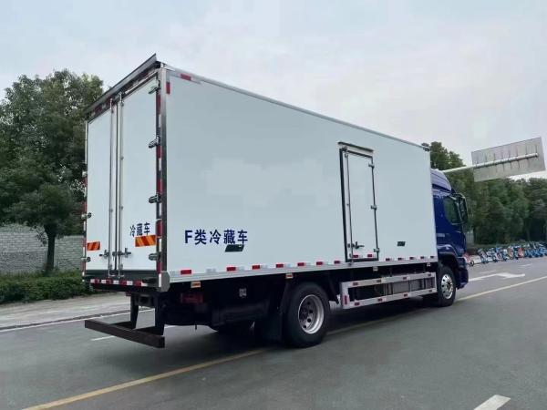 China National Heavy Duty Truck HOWO T5G 4X2 180HP 10T Refrigerated Truck Freight Truck