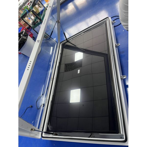 65 Inch 4K Resolution IP65 Waterproof Outdoor Digital Signage LCD Advertising Billboard