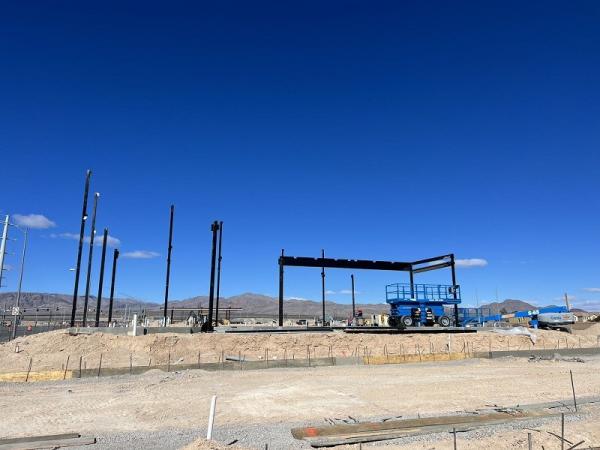 ASTM AISC Bâtiment métallique préfabriqué Structure en acier entrepôt PEB