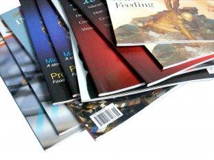Papier de CMYK droite, papier de conseil vory, magazines SGS-COC-007396 du commerce d'impression de papier excentré