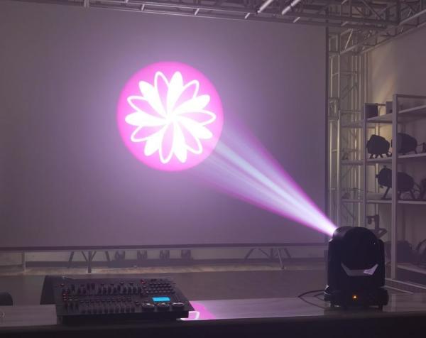 Plastic Material 90 CRI 120W LED Moving Head Light for Wedding and DJ Performance