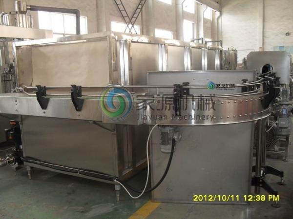 Máquina refrigerando da garrafa de vidro do suco, equipamento de processamento da bebida