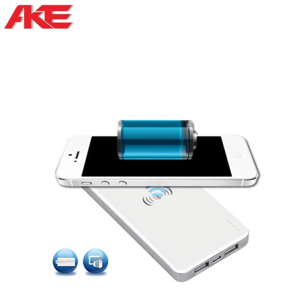 Slim Wireless Charging Power Bank 2 In 1 5v 2a Black White Color A Grade Li - Polymer Battery