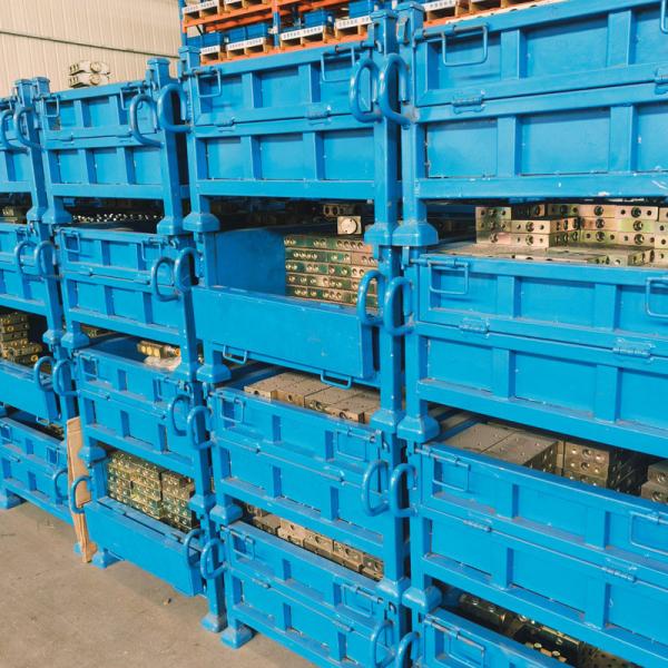 Robust Construction Grid Material Metal Pallet Crate Folding Mesh Container 2000kg