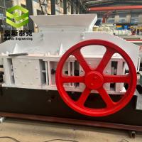 Machine de concassage automatique à rouleaux fins approuvée par la CE/ISO pour le traitement des matières premières pour la fabrication de briques