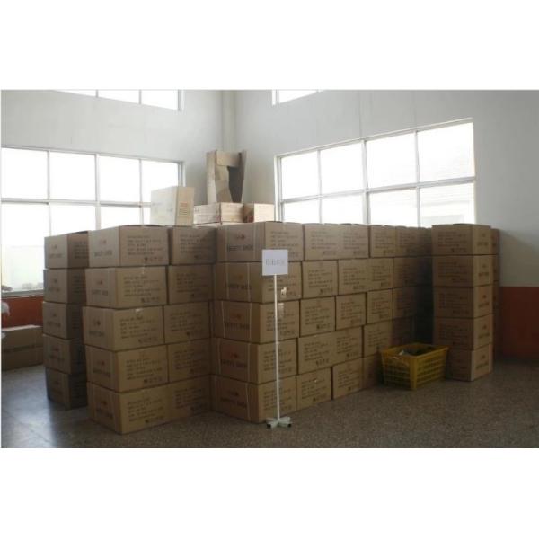 Безопасные ботинки с стальной крышкой на ногах и стальной средней подошвой