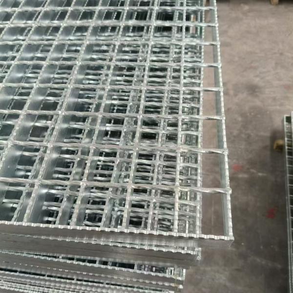 OEM Industrial Steel Grating Manufactured According to Customer Requirements