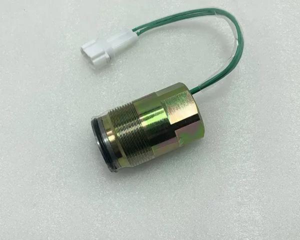 Hydraulic Pump Solenoid Valve Parts Standard Size Solenoid Valve For SK200-6 Excavator