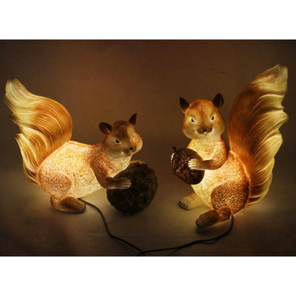 A pair of squirrel Lawn lights garden resin animal lamp park scenic lawn decoration cartoon landscape