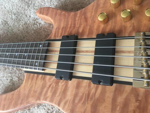 Custom bass guitar Ken smith bass 5 string Neck through body Golden hardwares Wilkson bridges original Dot inlay and act
