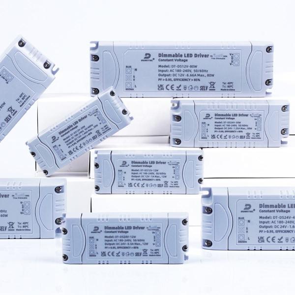 IP20 à canal double choisissent C.C 12V 24V du conducteur 180-240V de Mini Triac Dimmable LED