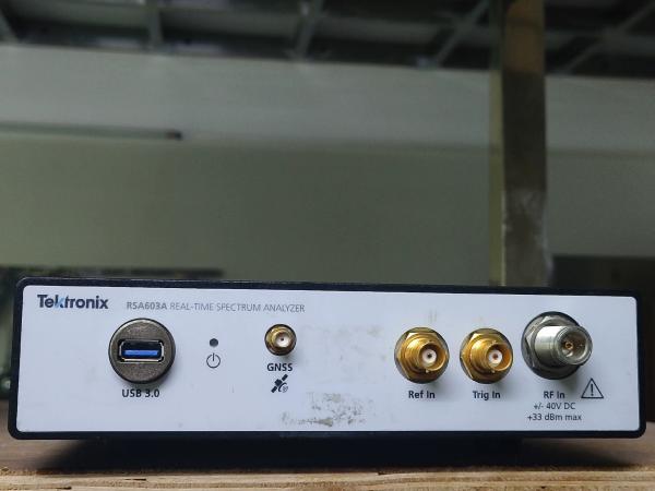 Tektronix RSA603A 3 GHz Usb Real Time Spectrum Analyzer 40 MHz Resolution Bandwidth