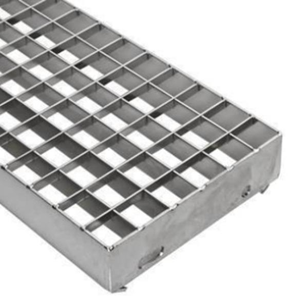 1.5mm Hot Dipped Galvanized Checker Plate Nosing Stair Treads And Walkway