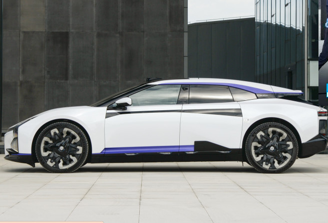 Hiphi z 2023 средство версии 5 seater чистое электрическое и большая дверь 5 автомобиля 4 seatsSedan