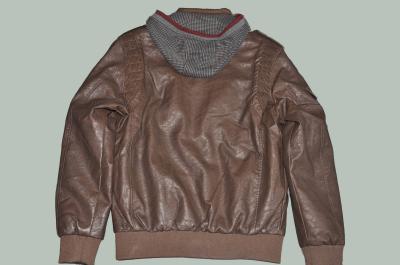 El negro/el varón del café y del diseñador, talla 50 cupieron las chaquetas de cuero encapuchadas para los hombres del encanto