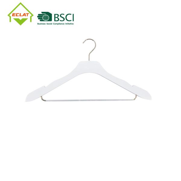 Metal Bar 14 Multi Colored Plastic Hangers For Closet Organizing