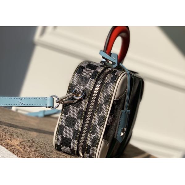 Single Strap Square Leather 20cm Womens Travel Handbag For Ladies