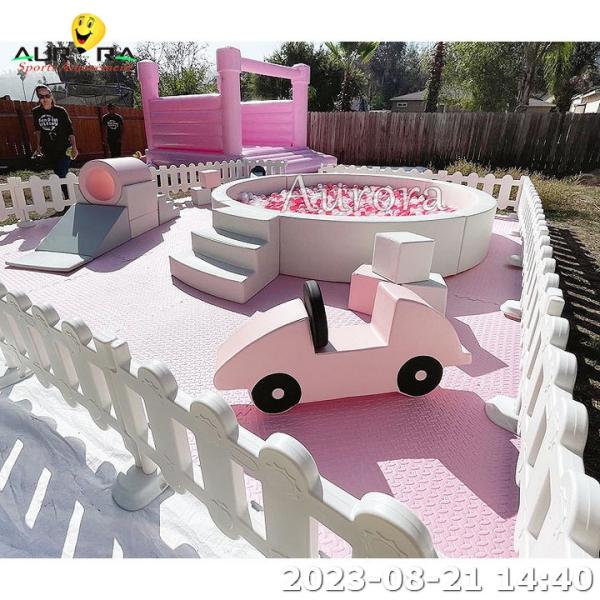 Pink White Soft Play Equipment With Bounce House Fence For Kids Ball Pit