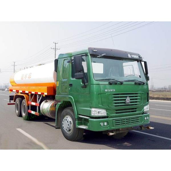 Internal Anti - Corrosion Liquid Tanker Truck , Construction Water Transport Truck 18-25cbm