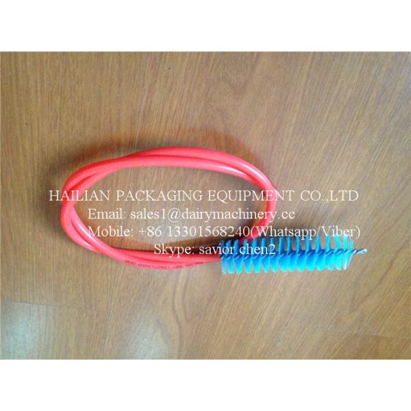 La machine à traire épargne la brosse de nettoyage pour l'usage de ferme de vache avec la couleur orange