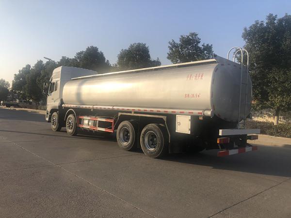 Dong Feng Huge Capacity 31cubic Meter Liquid Loaded Vehicle