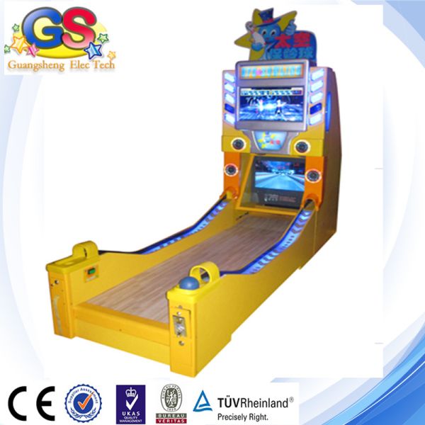UFO Bowling game machine