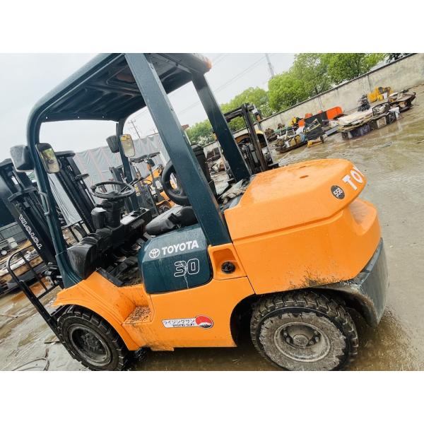 3 тонны подержанный вилочный погрузчик Toyota оригинальный из Японии Toyota вилочный погрузчик подержанный 3000 мм