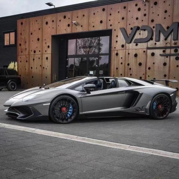 Para Lamborghini Aventador LP700 Fibra de carbono Kit de carrocería Aventador Actualizado 740SV delantero y trasero parachoques