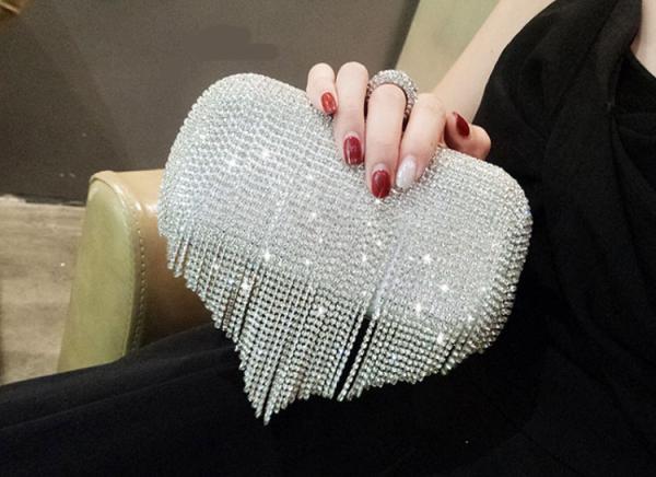 New style evening party bag diamond banquet bag tassel bag diagonal cross bag hand bag female dinner socialite party bag