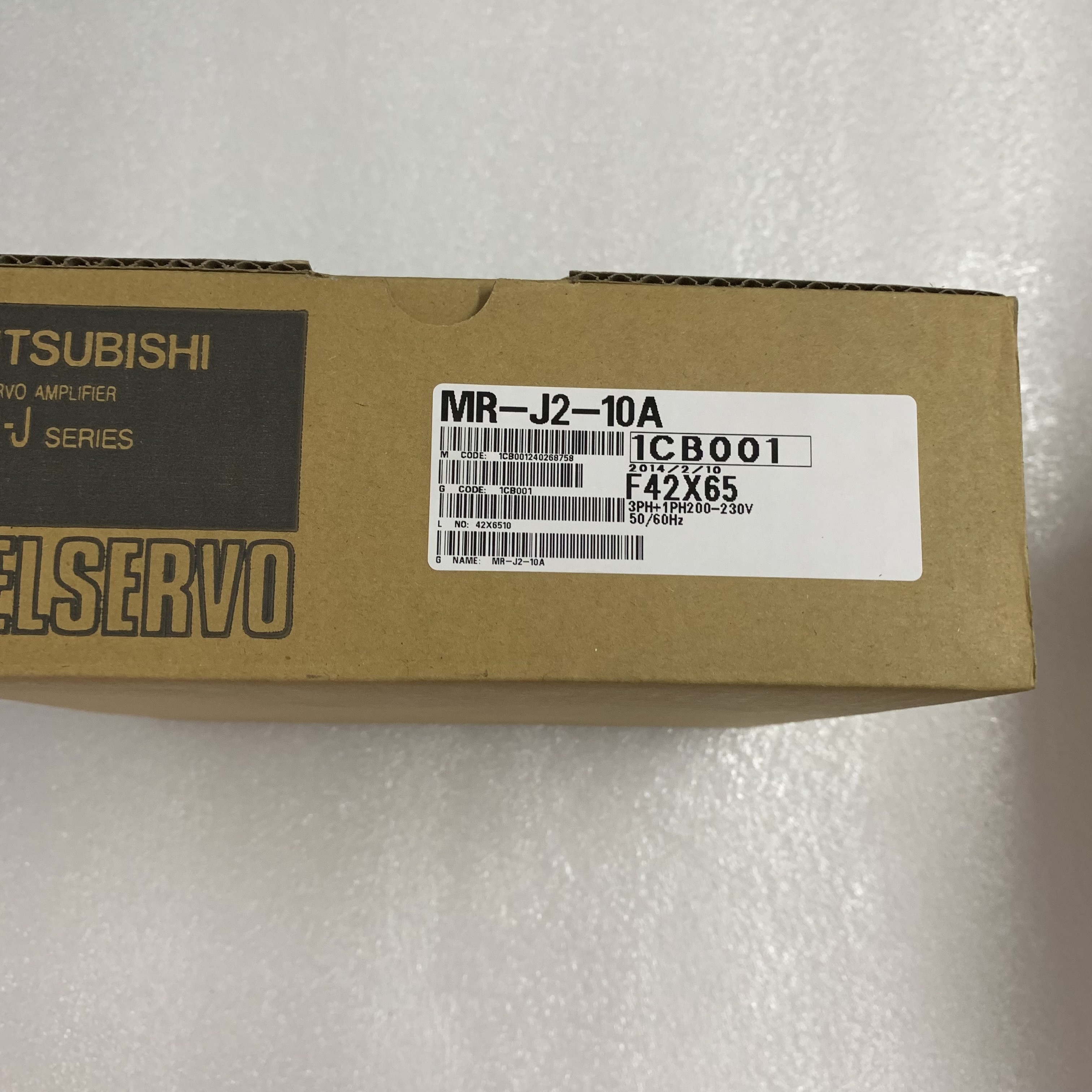 УЧАСТОК 100W 0.9A 200-230V усилителя 3 сервопривода Мицубиси MR-J2-10A НОВЫЙ