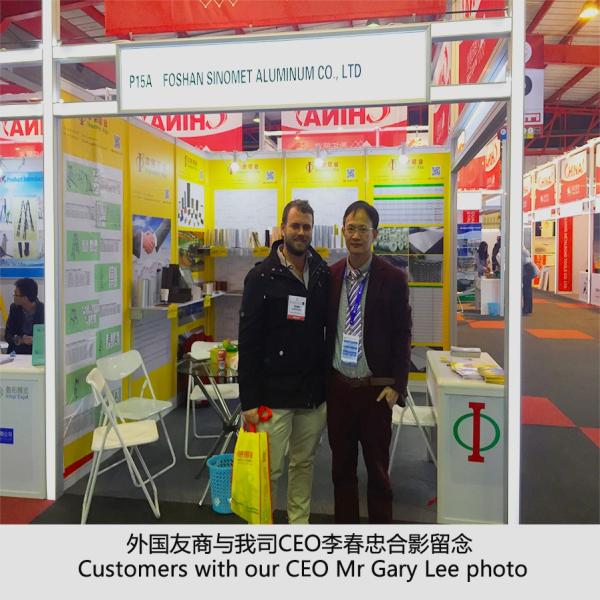 Elegant Design Shower Room With Aluminum Alloy Frame And Glass