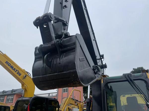 Excavateur d'occasion Volvo EC140DL excavateur d'occasion machines volvo excavateur d'occasion excavateur d'occasion à vendre