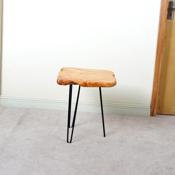 三角形ブラケットMDFのコーヒー テーブル