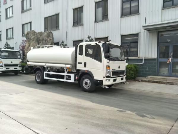 HOWO SINOTRUK Water Tank Truck Euro IV ZZ1107G381CD1